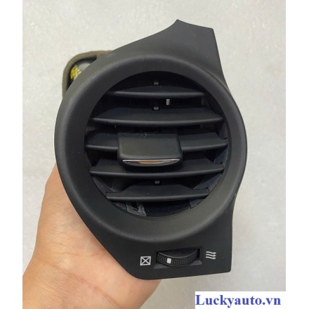 Cửa gió điều hòa phải xe Lexus IS_ 55660- 53040- C0